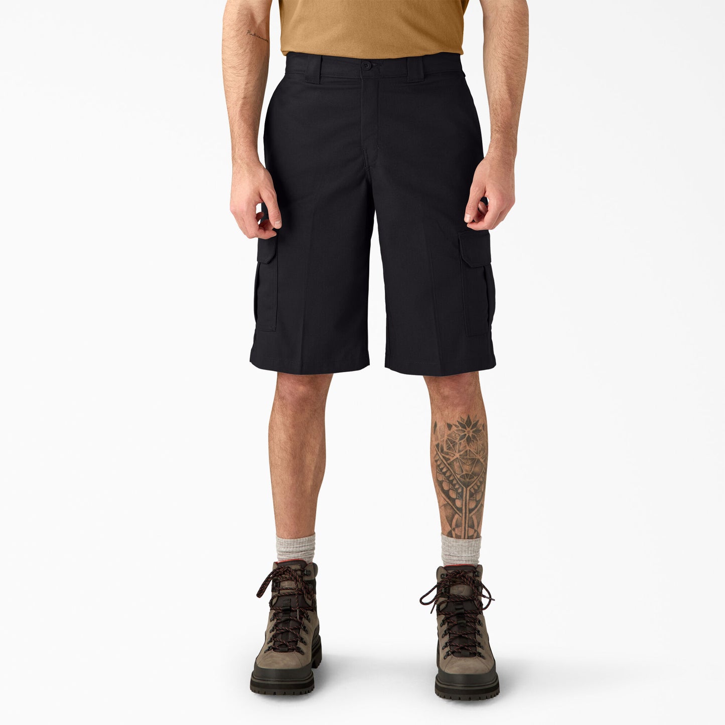 Dickies - Pantalones cortos cargo de corte relajado FLEX, 13" - WR557
