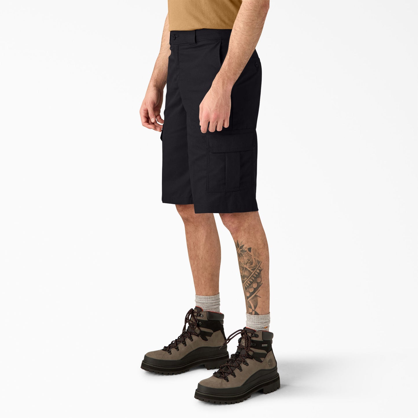 Dickies - Pantalones cortos cargo de corte relajado FLEX, 13" - WR557